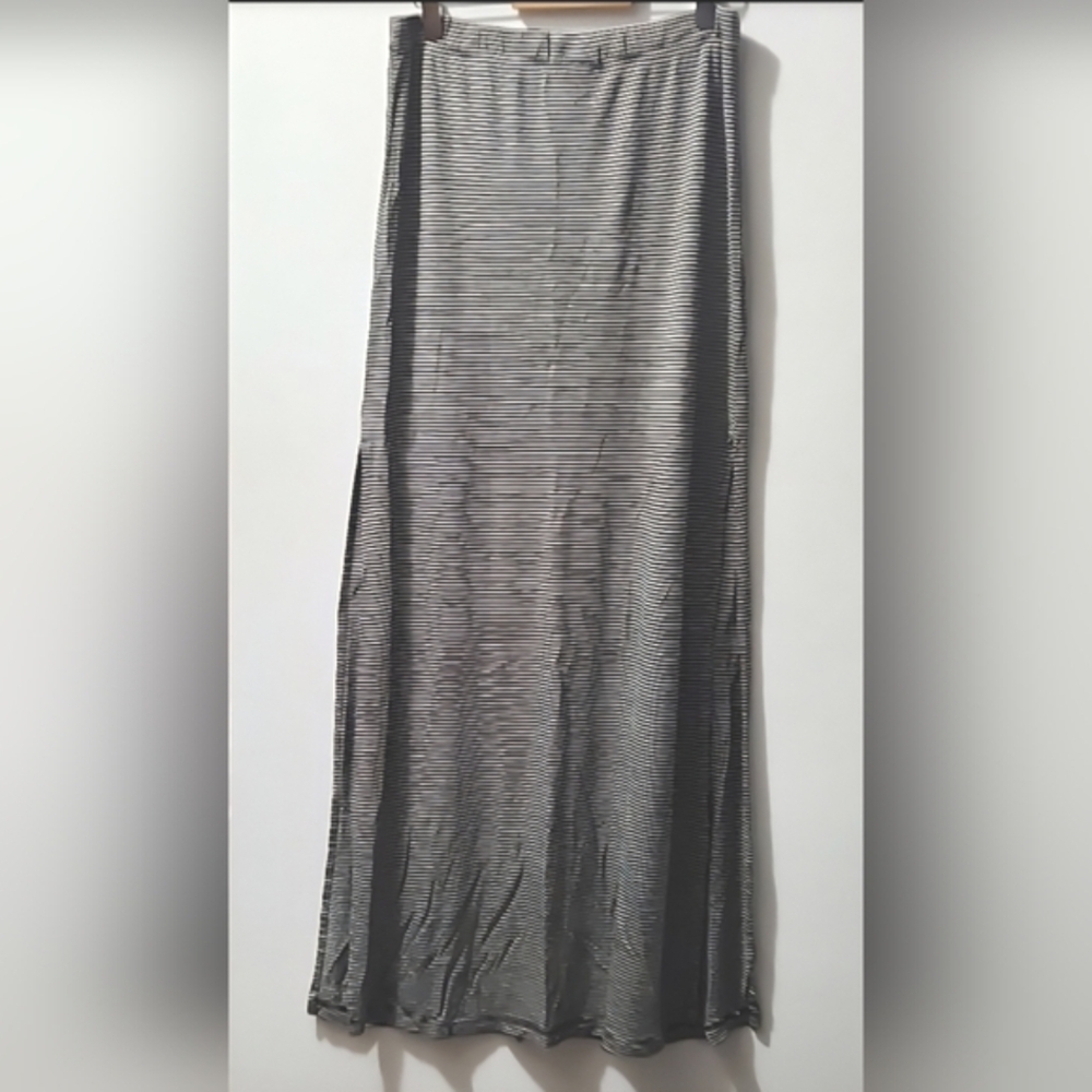 🔥Comfy Casual Striped Full Skirt Black And White